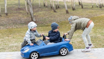 ELEKTROAUTOS FÜR KINDER 2025: MARKTFUEHER DEUTSCHLAND